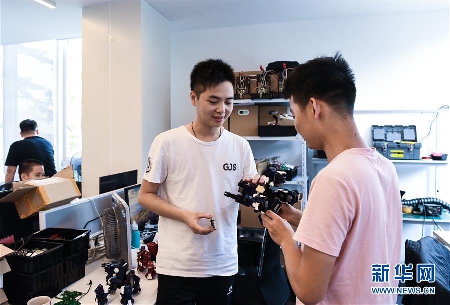 （在習(xí)近平新時(shí)代中國特色社會(huì)主義思想指引下&mdash;&mdash;新時(shí)代新作為新篇章&middot;總書記關(guān)切開放事&middot;圖文互動(dòng)）（1）以開放作楫 揚(yáng)創(chuàng)新之帆&mdash;&mdash;深圳&ldquo;先行示范&rdquo;再啟航