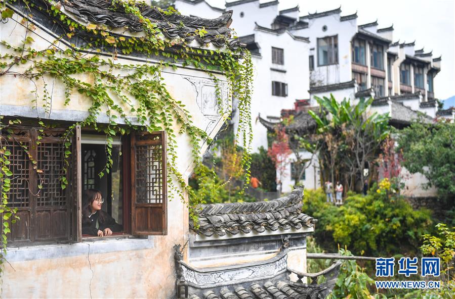 （圖文互動）（2）鄉(xiāng)村攝影師、鄉(xiāng)村&ldquo;模特&rdquo;、民宿店主&mdash;&mdash;鄉(xiāng)村旅游推動婺源農(nóng)民生活方式發(fā)生新變化