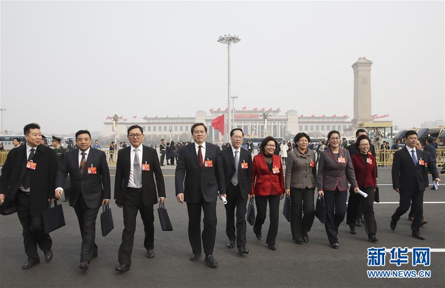 （兩會(huì)&middot;政協(xié)開(kāi)幕）（4）全國(guó)政協(xié)十三屆二次會(huì)議開(kāi)幕