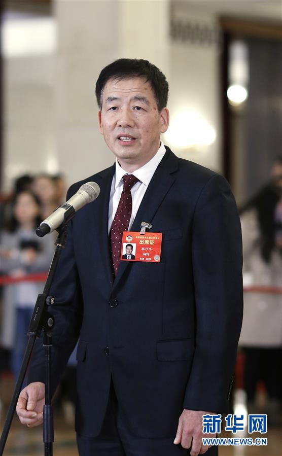 （兩會&middot;面對面&middot;XHDW）（11）全國政協(xié)委員接受采訪