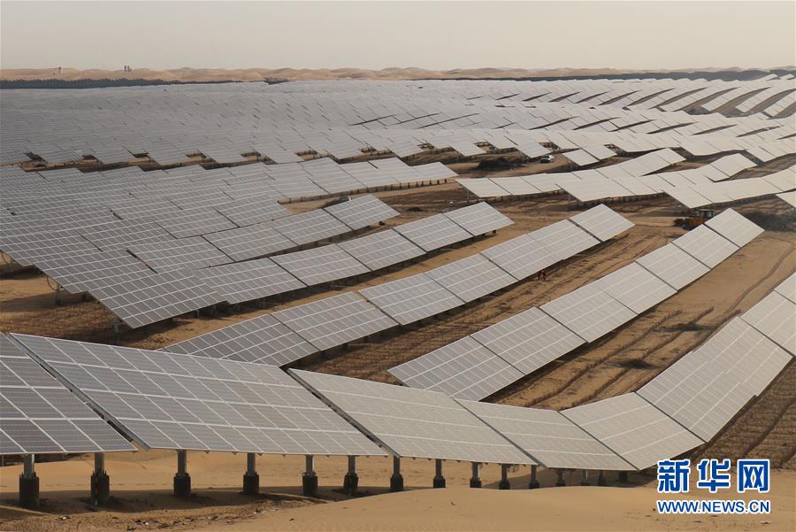 （在習近平新時代中國特色社會主義思想指引下&mdash;&mdash;新時代新作為新篇章&middot;總書記關切高質量發(fā)展&middot;圖文互動）（3）從一粒沙看不斷擴大的中國綠色版圖