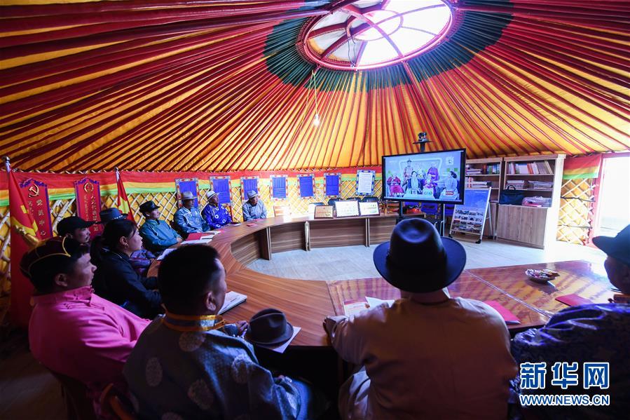 （新華全媒頭條&middot;圖文互動）（3）為基層松綁減負　促干部擔當作為&mdash;&mdash;以習近平同志為核心的黨中央推進&ldquo;基層減負年&rdquo;工作綜述