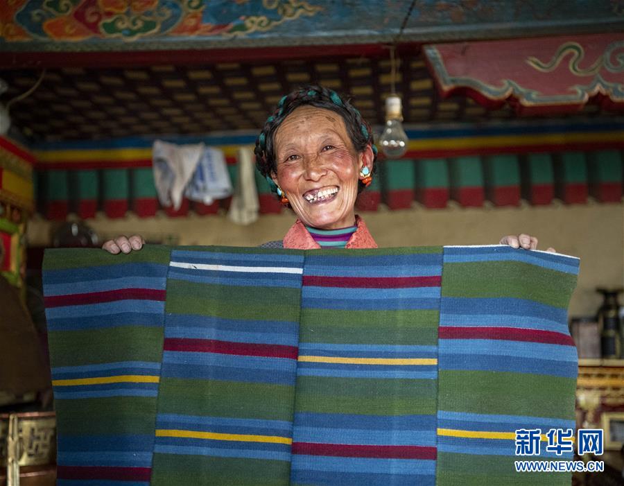 （新春走基層&middot;圖文互動）（7）守土與鄉(xiāng)愁&mdash;&mdash;走進珠峰腳下的村莊