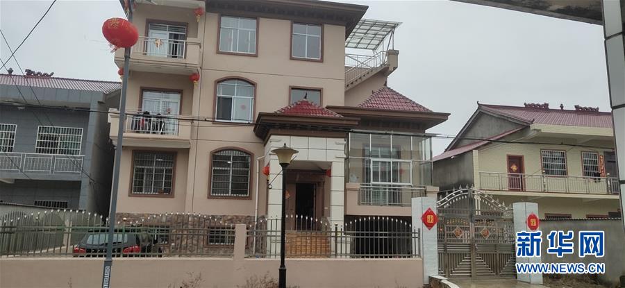 （聚焦疫情防控&middot;圖文互動(dòng)）（1）從武漢返鄉(xiāng)的一家人：&ldquo;鄰里情割不斷，自行隔離是義務(wù)&rdquo;