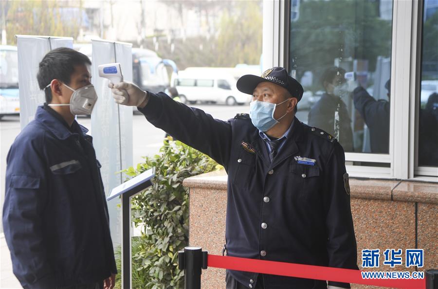 （聚焦疫情防控&middot;圖文互動）（4）防控生產(chǎn)兩不誤 各地有哪些&ldquo;硬核&rdquo;&mdash;&mdash;新型冠狀病毒感染的肺炎疫情防控焦點掃描之十