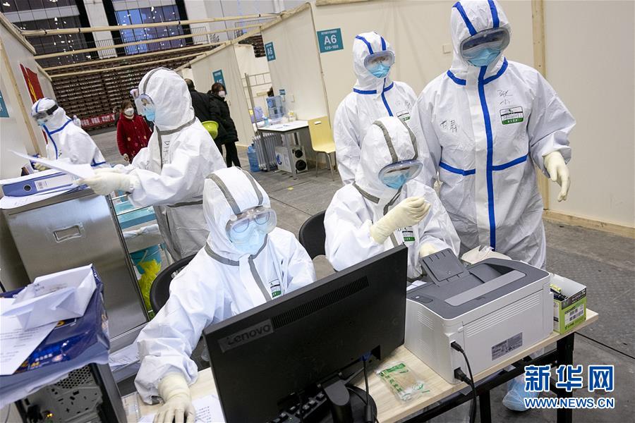 （新華全媒頭條&middot;圖文互動(dòng)）（2）托舉生命的方舟&mdash;&mdash;方艙醫(yī)院建設(shè)記