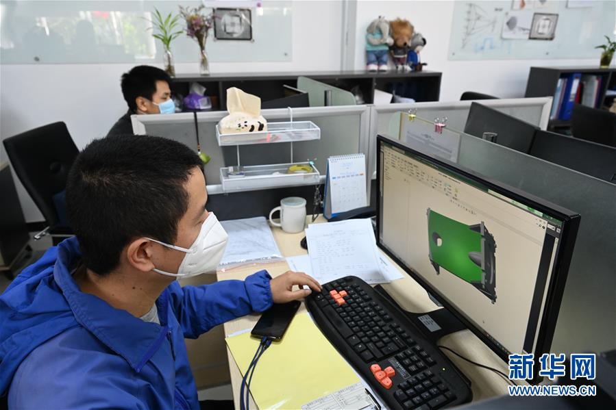 （來自經(jīng)濟前沿的故事&middot;企業(yè)復(fù)工復(fù)產(chǎn)&middot;圖文互動）（3）&ldquo;危機中發(fā)現(xiàn)新商機&rdquo;&mdash;&mdash;中國科技制造企業(yè)復(fù)工復(fù)產(chǎn)觀察