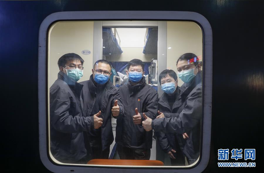 （聚焦疫情防控&middot;對(duì)口支援19省份在奮戰(zhàn)&middot;圖文互動(dòng)）（1）&ldquo;當(dāng)我們摘下口罩，看到彼此勝利的微笑&rdquo;&mdash;&mdash;重慶對(duì)口支援孝感市抗擊疫情紀(jì)實(shí)