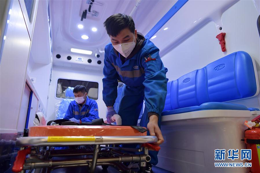 （在習(xí)近平新時代中國特色社會主義思想指引下&mdash;&mdash;新時代新作為新篇章&middot;習(xí)近平總書記關(guān)切事&middot;圖文互動）（8）不放松！&mdash;&mdash;各地努力抓緊抓實抓細(xì)疫情防控