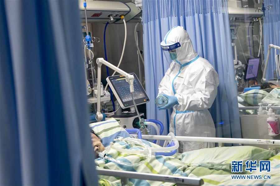 (新華全媒頭條·圖文互動)(2)守護天使 同心戰(zhàn)“疫”——各地多措并舉關(guān)愛一線醫(yī)務(wù)人員掃描