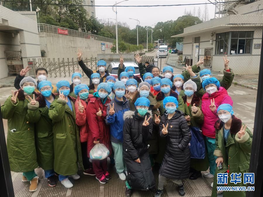 (新華全媒頭條·圖文互動)(5)守護天使 同心戰(zhàn)“疫”——各地多措并舉關(guān)愛一線醫(yī)務(wù)人員掃描