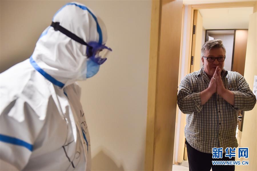 （聚焦疫情防控&middot;圖文互動(dòng)）（1）&ldquo;感謝你們，讓我感到很踏實(shí)！&rdquo;&mdash;&mdash;北京入境人員轉(zhuǎn)運(yùn)及隔離點(diǎn)見聞