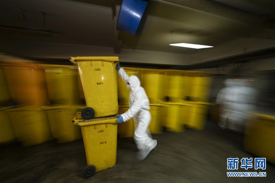 （聚焦疫情防控&middot;圖文互動(dòng)）（4）&ldquo;隱蔽&rdquo;防線上的阻擊戰(zhàn)&mdash;&mdash;武漢醫(yī)療廢物處理從&ldquo;全線告急&rdquo;到&ldquo;日產(chǎn)日清&rdquo; 