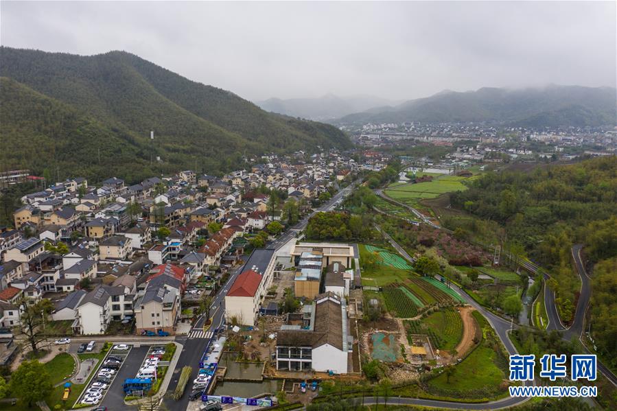 （在習(xí)近平新時代中國特色社會主義思想指引下——新時代新作為新篇章·習(xí)近平總書記關(guān)切事·圖文互動）（1）在“浙”里看見美麗中國