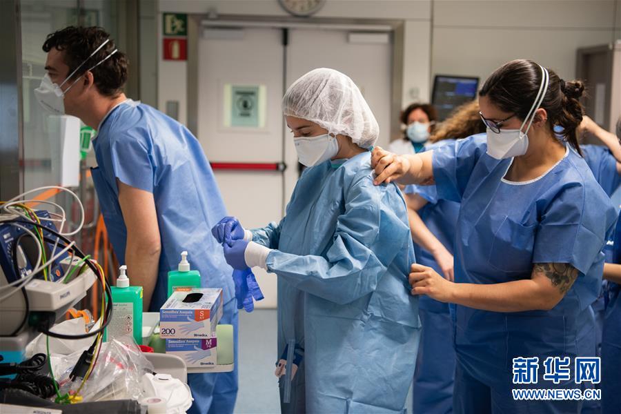 (國際)(11)世界衛(wèi)生日:向醫(yī)護人員致敬