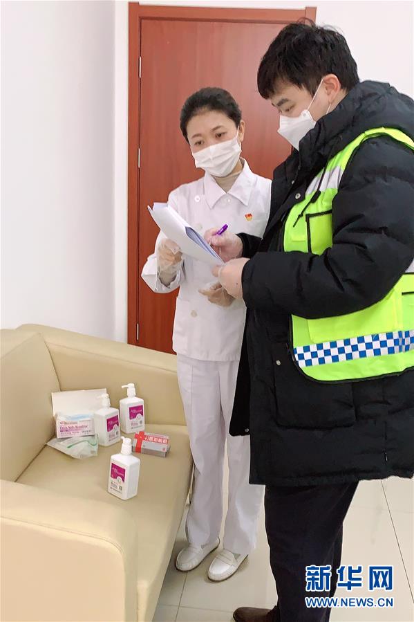 （一線抗疫群英譜&middot;圖文互動(dòng)）（1）哺乳期媽媽&ldquo;千里逆行&rdquo;戰(zhàn)&ldquo;疫&rdquo;