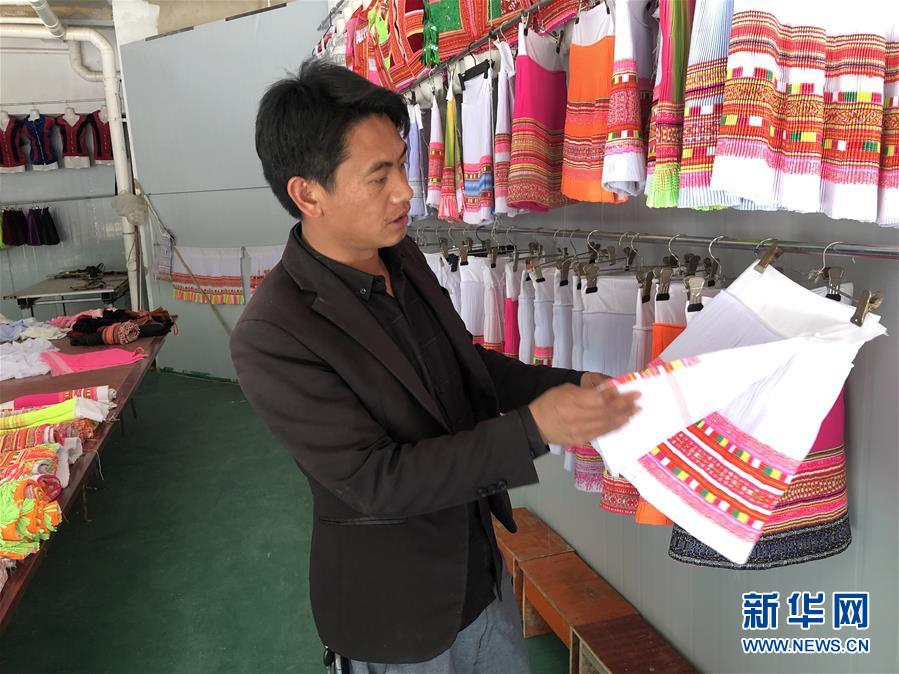 （新華全媒頭條&middot;圖文互動(dòng)）（8）春天里的5個(gè)&ldquo;戰(zhàn)貧&rdquo;瞬間&mdash;&mdash;習(xí)近平總書記關(guān)于脫貧攻堅(jiān)決策部署指引攻克最后的深貧堡壘