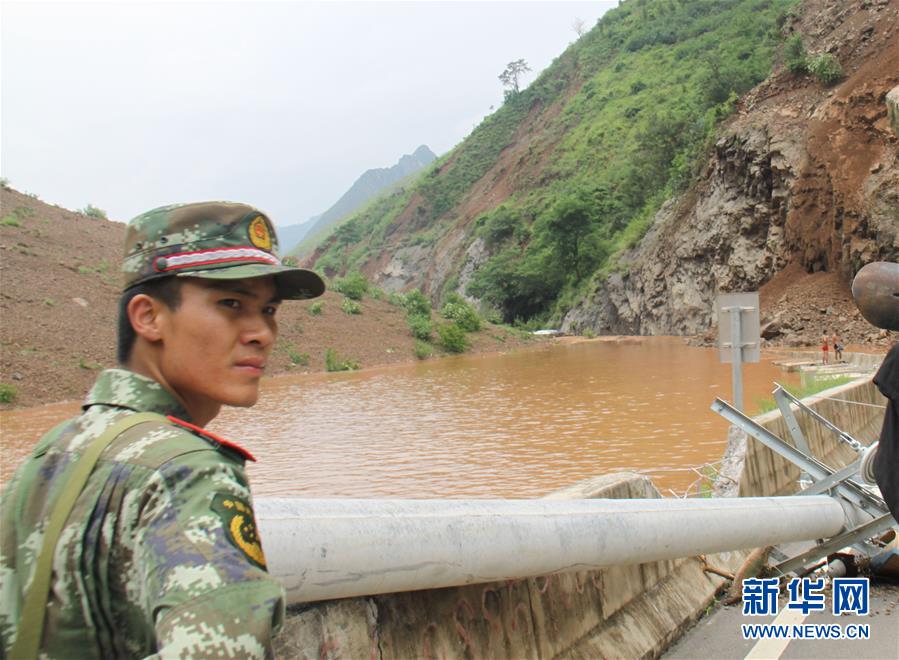 （為了民族復(fù)興&middot;英雄烈士譜&middot;圖文互動）謝樵：為救援泅渡堰塞湖，犧牲時只有24歲