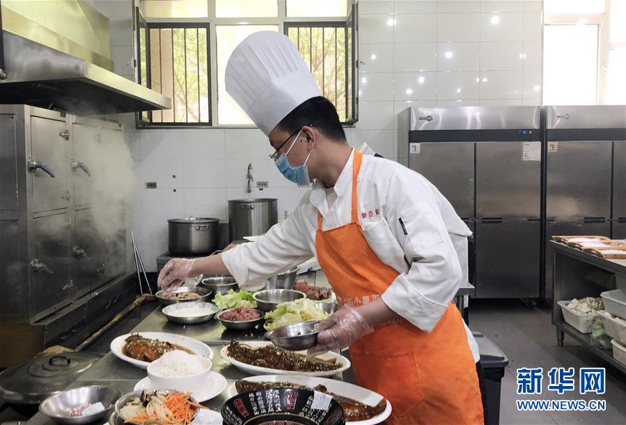 （聚焦復(fù)工復(fù)產(chǎn)&middot;圖文互動(dòng)）（3）春暖花開迎客來&mdash;&mdash;天津餐飲業(yè)回暖一線直擊