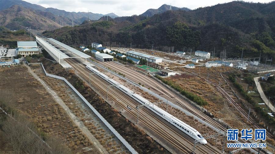 （新華全媒頭條·圖文互動）（3）紅土地上的“綠色減貧”決戰(zhàn)——大別山“將軍縣”金寨脫貧紀(jì)實