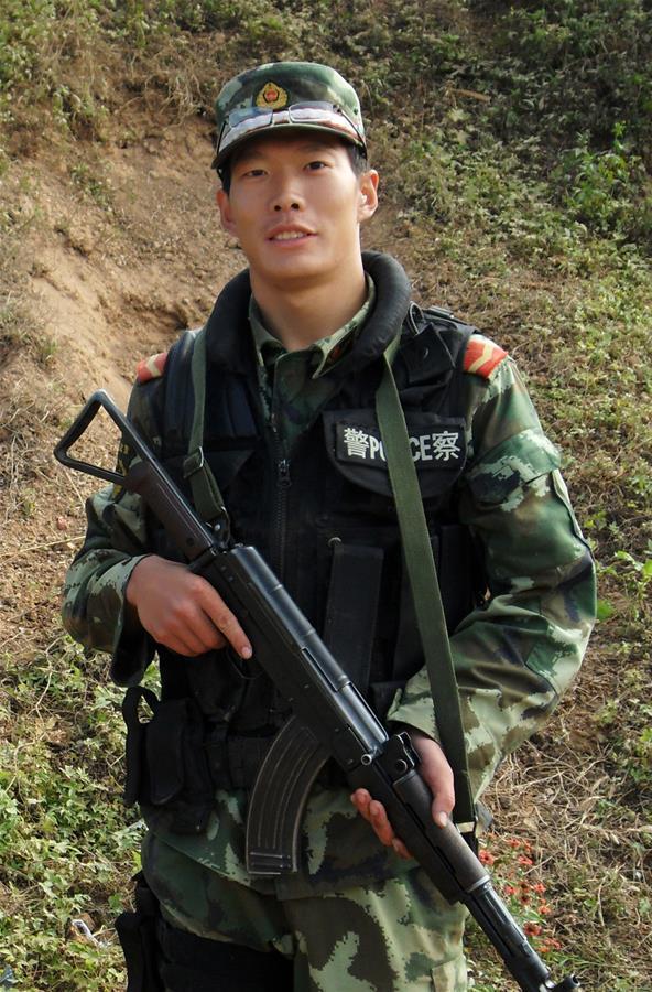 （為了民族復(fù)興&middot;英雄烈士譜&middot;圖文互動）張楠：忠誠衛(wèi)士　青春無悔