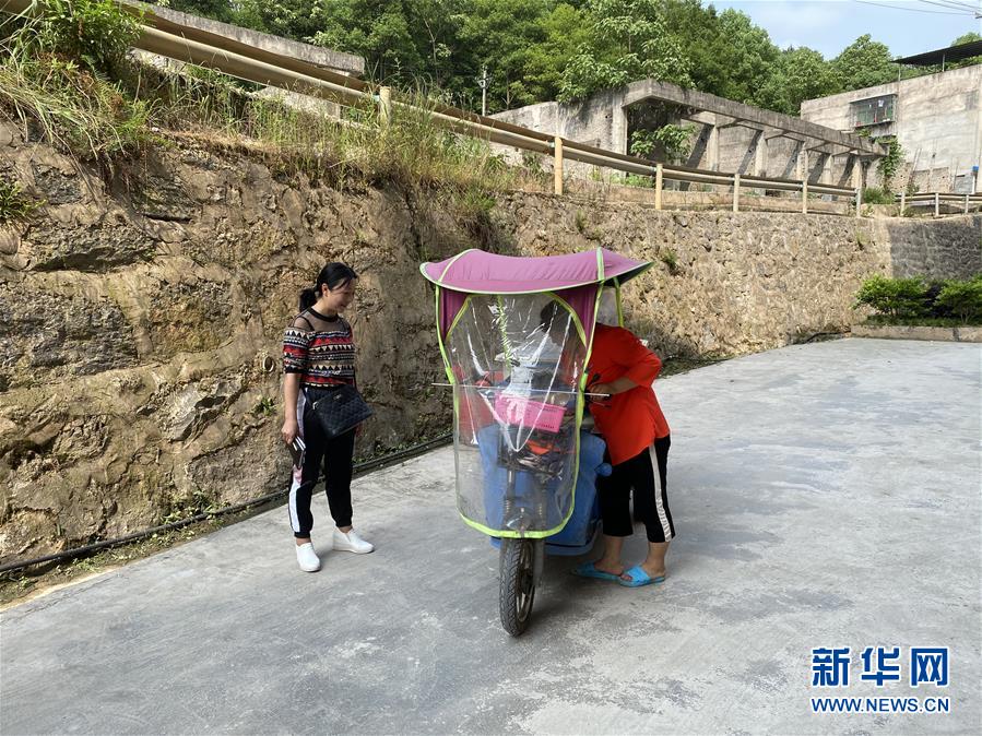 （決戰(zhàn)決勝脫貧攻堅(jiān)&middot;圖文互動(dòng)）（3）三個(gè)土家女人見證一口刀村搬遷史