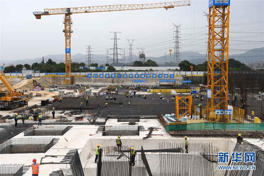 （在習(xí)近平新時(shí)代中國特色社會(huì)主義思想指引下&mdash;&mdash;新時(shí)代新作為新篇章&middot;習(xí)近平總書記關(guān)切事&middot;圖文互動(dòng)）（6）新機(jī)遇、新引擎&mdash;&mdash;重大工程重大項(xiàng)目建設(shè)新動(dòng)向觀察