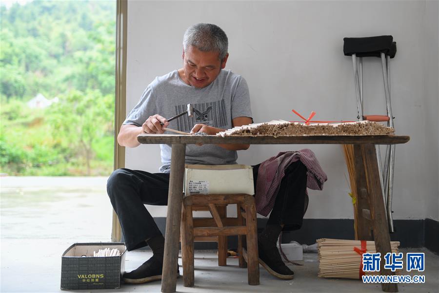 （決戰(zhàn)決勝脫貧攻堅(jiān)&middot;圖文互動）（5）老手藝撐起&ldquo;脫貧傘&rdquo;