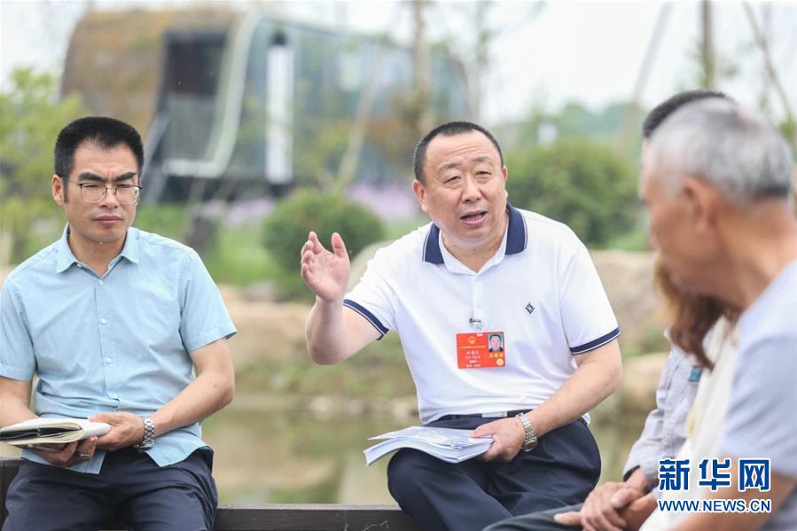 （新華全媒頭條&middot;兩會(huì)精神看落實(shí)&middot;圖文互動(dòng)）（2）整體謀劃、系統(tǒng)升級(jí)、全面提升&mdash;&mdash;落實(shí)全國(guó)兩會(huì)精神織牢織密公共衛(wèi)生防護(hù)網(wǎng)