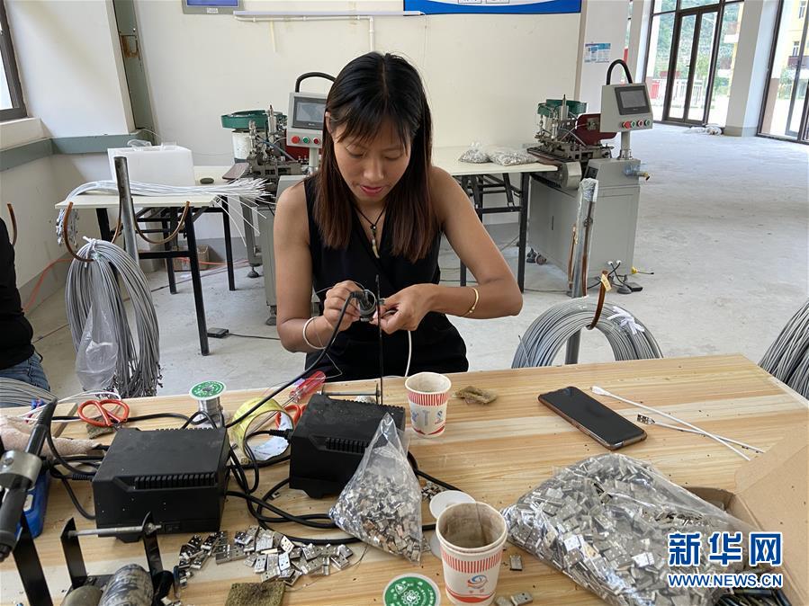 （新華全媒頭條&middot;聚焦&ldquo;三區(qū)三州&rdquo;脫貧攻堅&middot;圖文互動）（1）向深度貧困&ldquo;堡壘&rdquo;發(fā)起最后總攻&mdash;&mdash;寫在&ldquo;三區(qū)三州&rdquo;脫貧攻堅關(guān)鍵時點(diǎn)