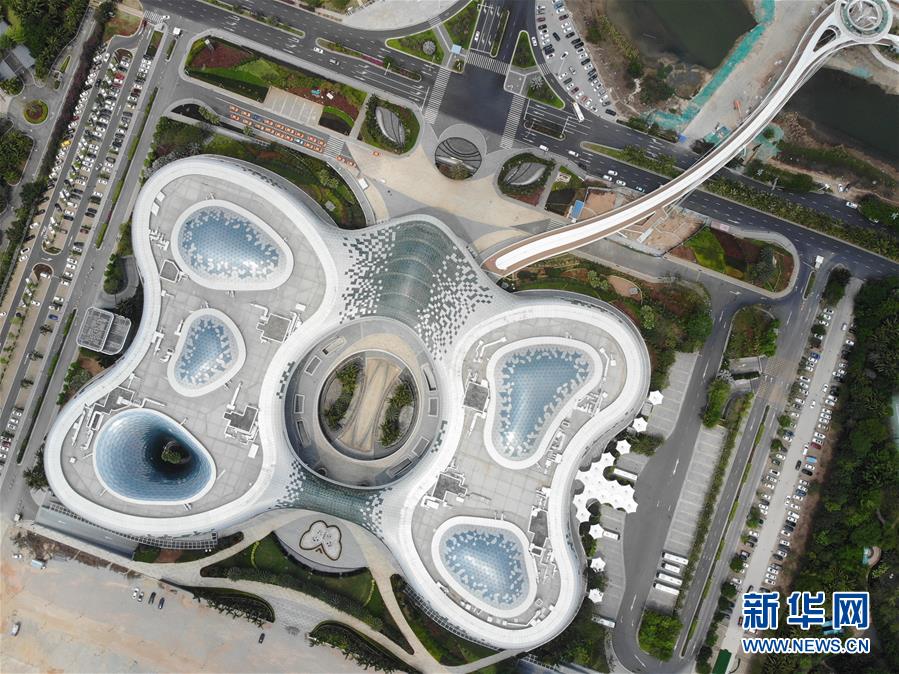 (新華全媒頭條·圖文互動)(4)打造引領(lǐng)新時代對外開放的鮮明旗幟和重要開放門戶——聚焦《海南自由貿(mào)易港建設(shè)總體方案》