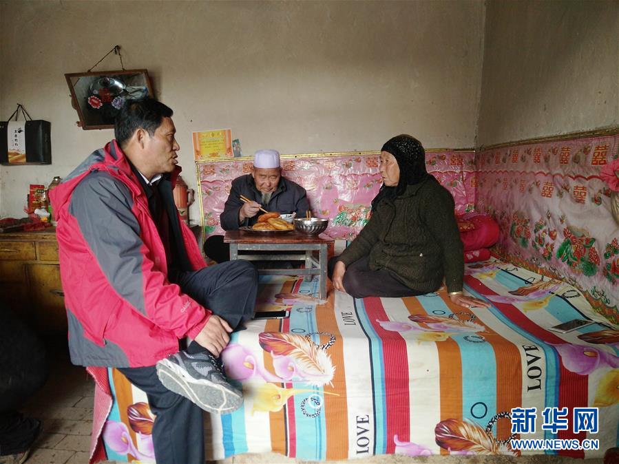 （新華全媒頭條&middot;圖文互動）（5）初心赴使命 熱血寫春秋&mdash;&mdash;記脫貧攻堅中的共產(chǎn)黨員