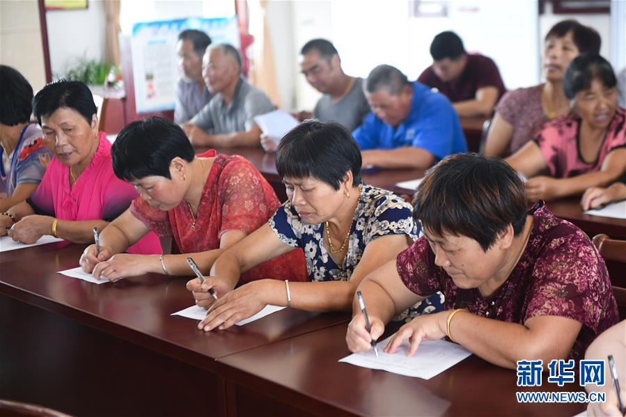 （新時代文明實踐&middot;圖文互動）（9）文明春風(fēng)入萬家&mdash;&mdash;新時代文明實踐中心助推黨的創(chuàng)新理論在基層落地生根