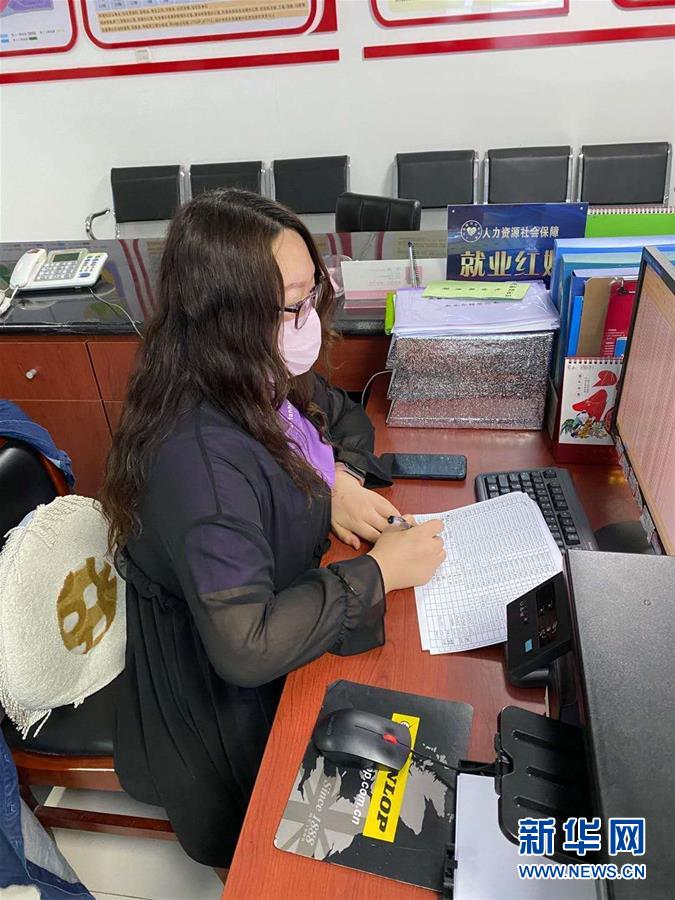（新華網(wǎng)&middot;圖文互動）（1）&ldquo;就業(yè)紅娘&rdquo;忙&ldquo;牽線&rdquo;