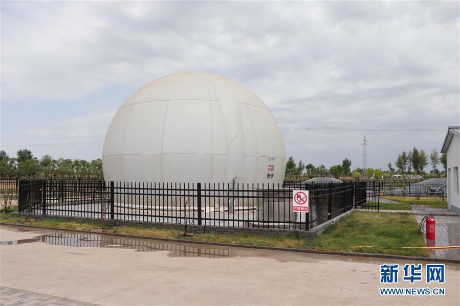 （鄉(xiāng)村振興&middot;圖文互動(dòng)）（5）內(nèi)蒙古伊金霍洛旗：自家生豬基地養(yǎng) 環(huán)境好來(lái)收入旺