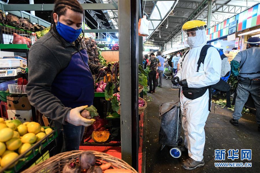 （國(guó)際&middot;圖文互動(dòng)）（5）特稿：穿越寒暑 無(wú)問(wèn)西東&mdash;&mdash;寫(xiě)在新冠疫情構(gòu)成&ldquo;國(guó)際關(guān)注的突發(fā)公共衛(wèi)生事件&rdquo;半年之際