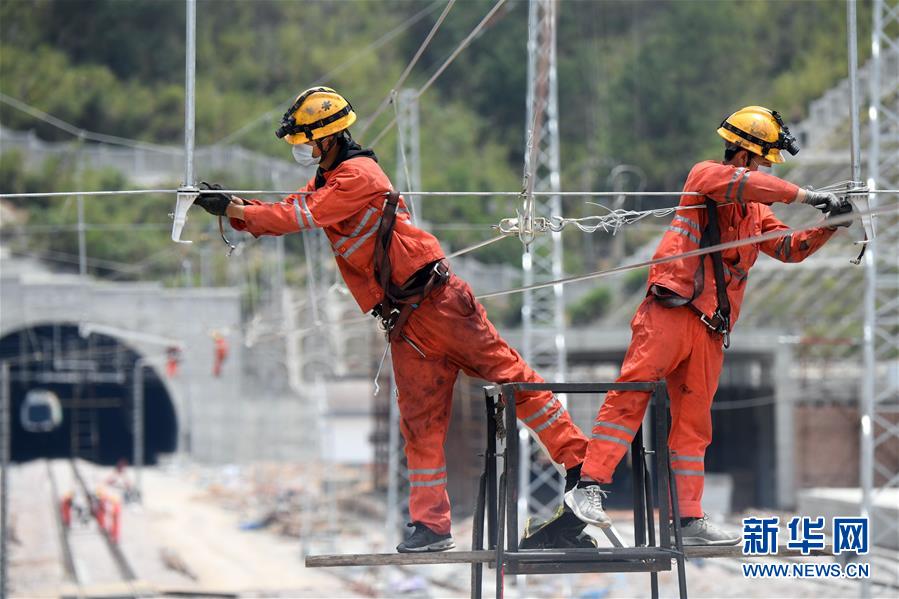 （新華全媒頭條&middot;走向我們的小康生活&middot;圖文互動(dòng)）（4）弱鳥(niǎo)先飛今翱翔&mdash;&mdash;閩東寧德振興啟示錄