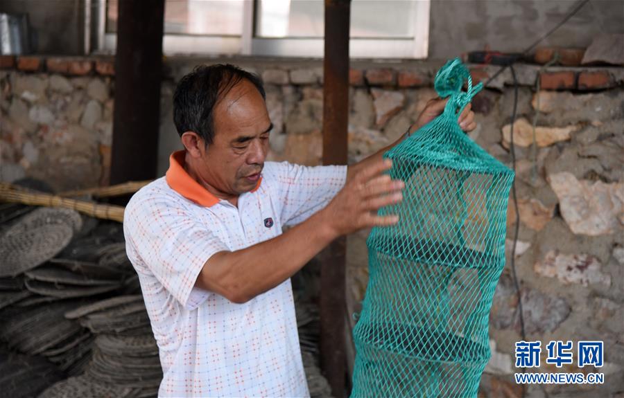 （走向我們的小康生活&middot;圖文互動(dòng)）（8）長(zhǎng)島漁民的扇貝喜事：從請(qǐng)客求人買到供不應(yīng)求