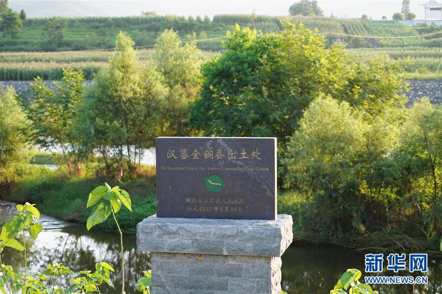 （走向我們的小康生活&middot;圖文互動(dòng)）（5）綠了青山，紅了日子&mdash;&mdash;秦巴山區(qū)群眾繪出小康&ldquo;調(diào)色板&rdquo;