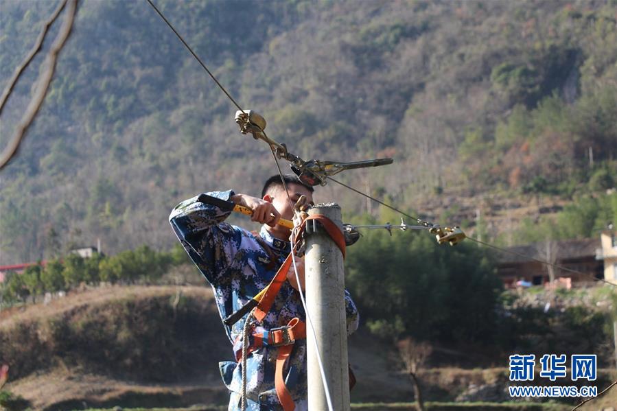 （圖文互動）（1）守護(hù)永不消逝的電波——記海軍參謀部某保障大隊(duì)南北山分隊(duì)