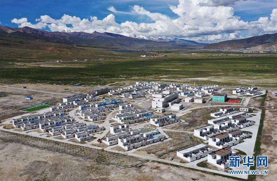 （新華全媒頭條&middot;走向我們的小康生活&middot;決戰(zhàn)決勝脫貧攻堅&middot;圖文互動）（5）兩次遷徙&ldquo;搬窮&rdquo;記&mdash;&mdash;海拔最高縣雙湖的&ldquo;戰(zhàn)貧故事&rdquo;