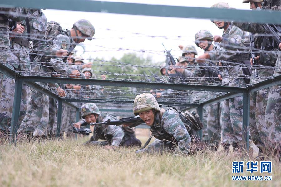 （在習(xí)近平強(qiáng)軍思想指引下·我們?cè)趹?zhàn)位報(bào)告·圖文互動(dòng)）（3）千里移防，鐵心跟黨走——南部戰(zhàn)區(qū)陸軍第75集團(tuán)軍某紅軍旅政治建軍、練兵備戰(zhàn)記事