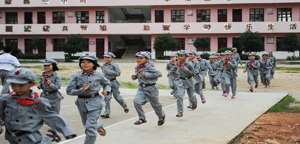 革命老區(qū)江西蓮花縣甘祖昌紅軍小學(xué)舉行&ldquo;六一&rdquo;感恩慶?；顒?dòng)