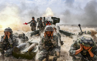 &ldquo;火力-2017&middot;青銅峽&rdquo; 站在怒吼的火炮背后有多震撼？