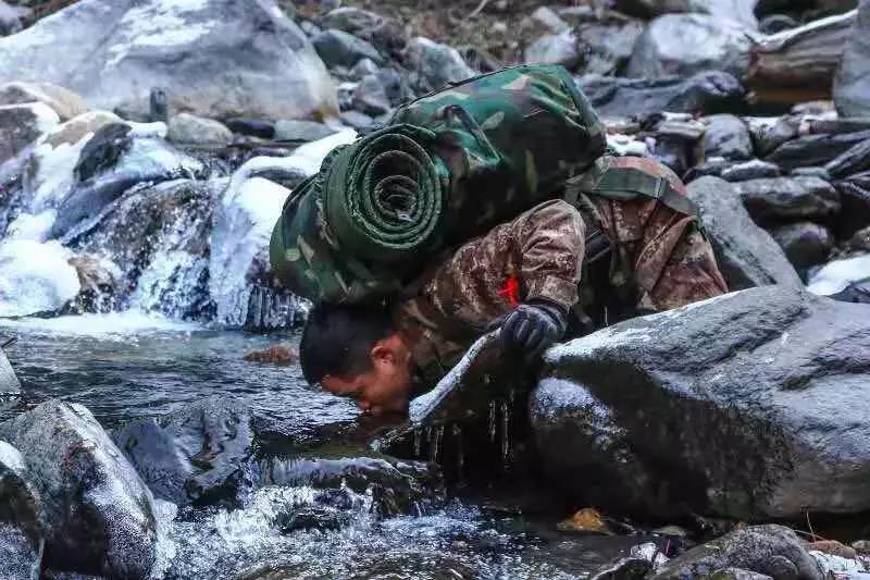 你是人間的大英雄！