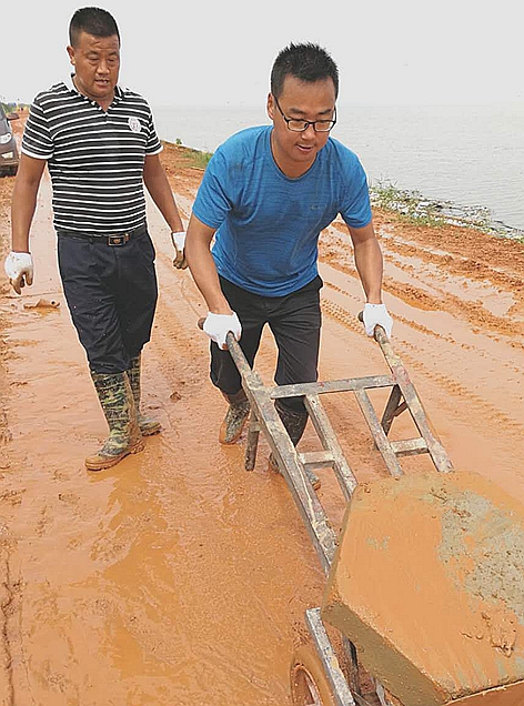 華能駐江西龍口村第一書記張玉 扶貧路上不落下一個(gè)貧困群眾