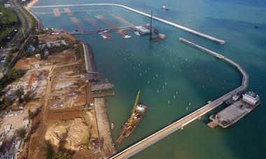 ?？趪?guó)家帆船帆板基地公共碼頭海上主體工程即將投入使用