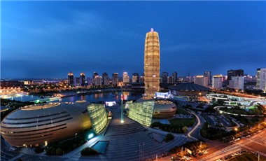 馬拉松城市觀(guān)察| 一場(chǎng)馬拉松，讓鄭州這個(gè)龍頭高高揚(yáng)起