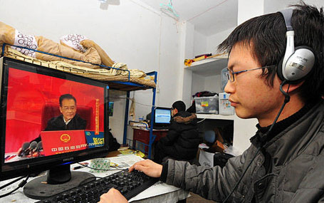 2010年網(wǎng)友關(guān)注溫家寶總理接受中國政府網(wǎng)、新華網(wǎng)聯(lián)合專訪