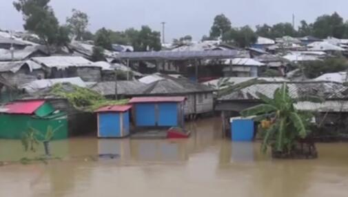 天災(zāi)！暴雨傾盆 孟加拉國(guó)難民村30萬人被困